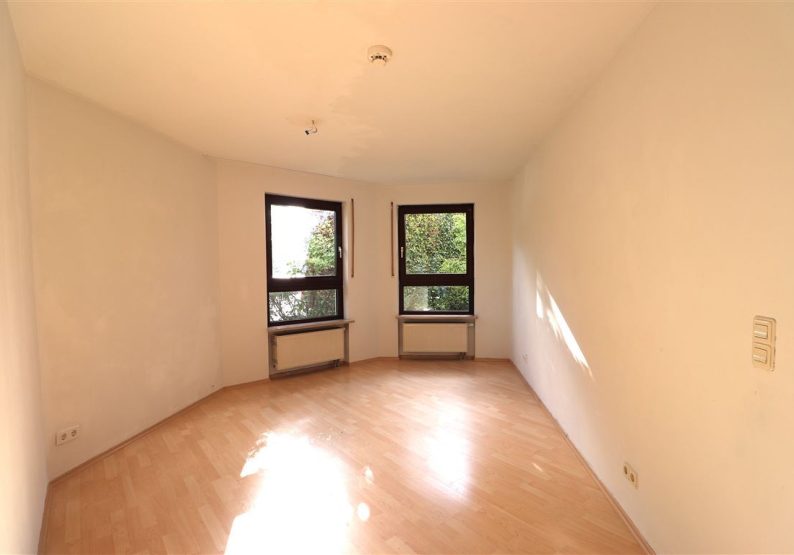 Schlaf- oder Kinderzimmer EG